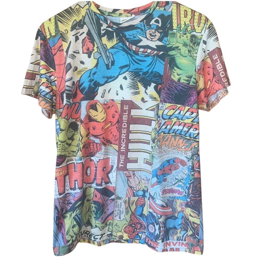Marvel Comics Super Hero Colorful Graphic Print  Crew Neck T-Shirt Size Medium